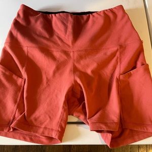 Coral biker shorts